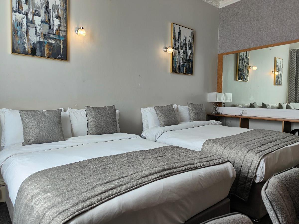 Hotels 24-7 - The Old Victoria Hotel Newport  Buitenkant foto